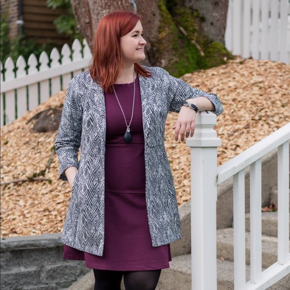 SOLD ⬇️ Cabi Zig Zag Tea Length Topper Coat - Picture 7 of 8